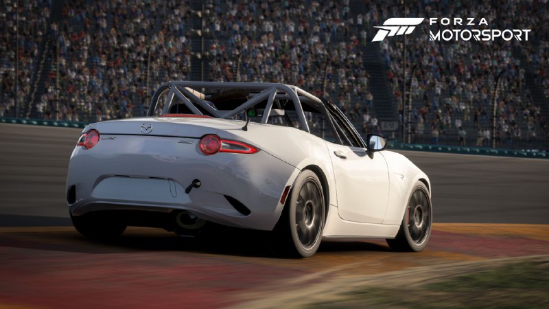 Race Yas Marina in Forza Motorsport Update 2