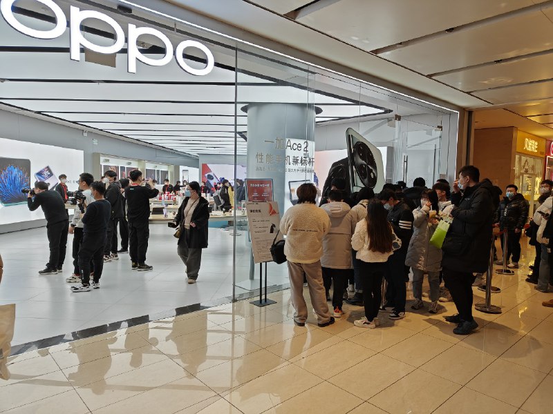 OPPO 线下就是一加（确信）