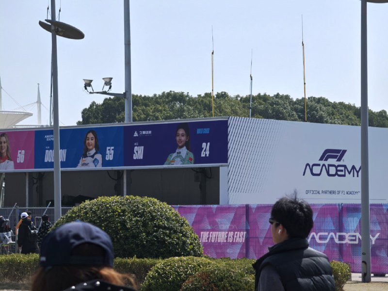 所以铁豆算是久事车队是吗（