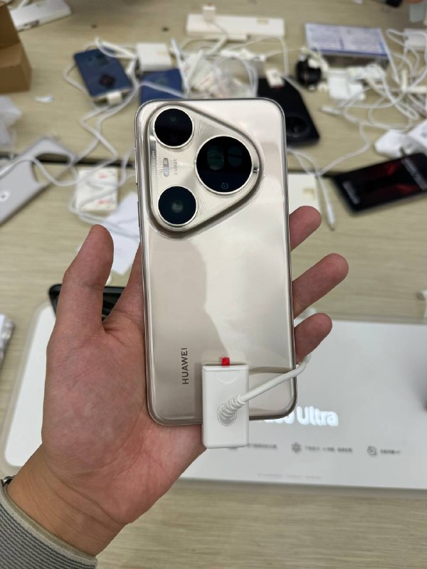 #羊XO目前看来切换策略确实还是 9.4xPro 这个金色有点难绷，Pro+ 红还行但不是我的菜#羊XO目前看来切换策略确实还是 9.4xPro 这个金色有点难绷，Pro+ 红还行但不是我的菜