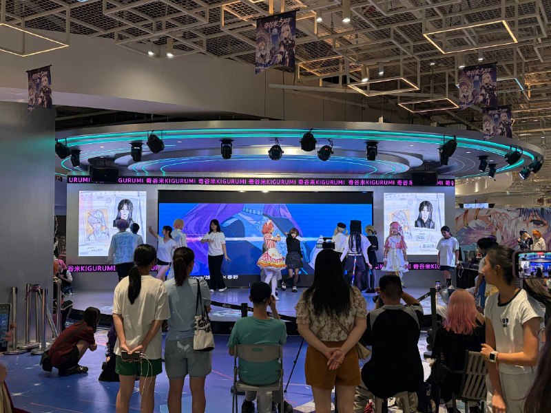 舞台活动比店多（