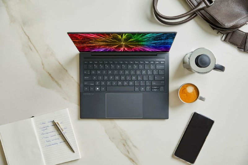 HP Elite Dragonfly 居然都第三代了，终于 3:2 了