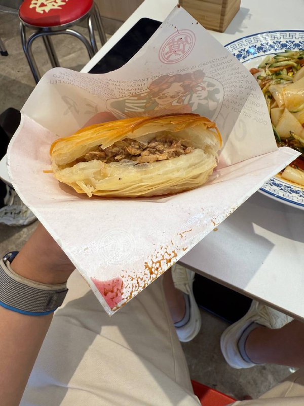 让我看看这边最多的这家凉皮肉夹馍连锁怎么样？让我看看这边最多的这家凉皮肉夹馍连锁怎么样？
