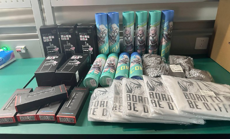 感谢华硕 ROG 的老师们的投喂喵～