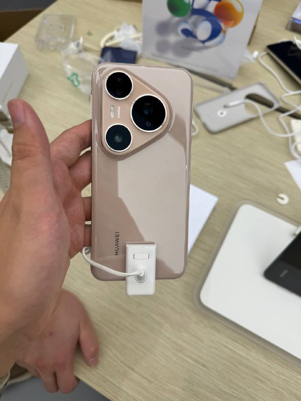 #羊XO目前看来切换策略确实还是 9.4xPro 这个金色有点难绷，Pro+ 红还行但不是我的菜#羊XO目前看来切换策略确实还是 9.4xPro 这个金色有点难绷，Pro+ 红还行但不是我的菜