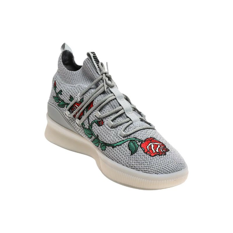 Puma 回归篮球产品线首款篮球鞋 Clyde Court 只要 ¥288 啦，不过是这个配色……仅 44 码及以上有货