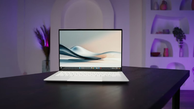 阿苏斯怎么把 LNL 的 Zenbook S 14 也给 KOL 拍视频了