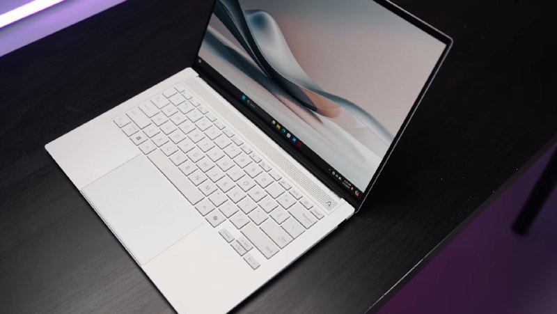 阿苏斯怎么把 LNL 的 Zenbook S 14 也给 KOL 拍视频了