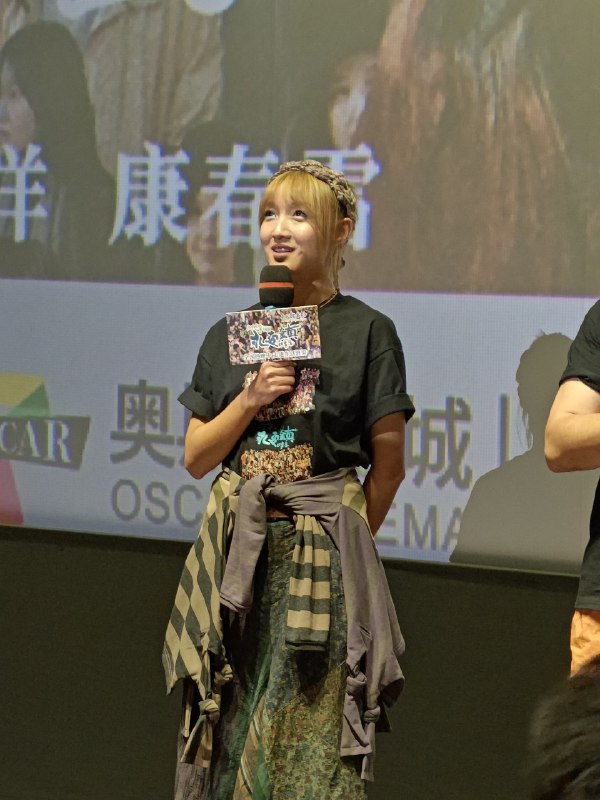 锐评《永安镇故事集》：三部分组成的电影，前两幕比较明确，后一幕承接了“搞笑”的角色，更像一幕闹剧